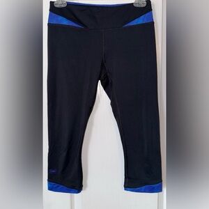 Under Armour Blue Black Capri Leggings Women’s Sz S